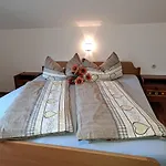 Lägenhet Maiklerhof By Interhome Ramsau im Zillertal